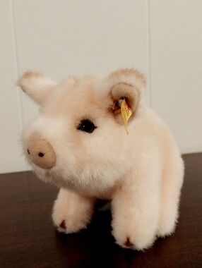 Steiff Sissi Plush Pig